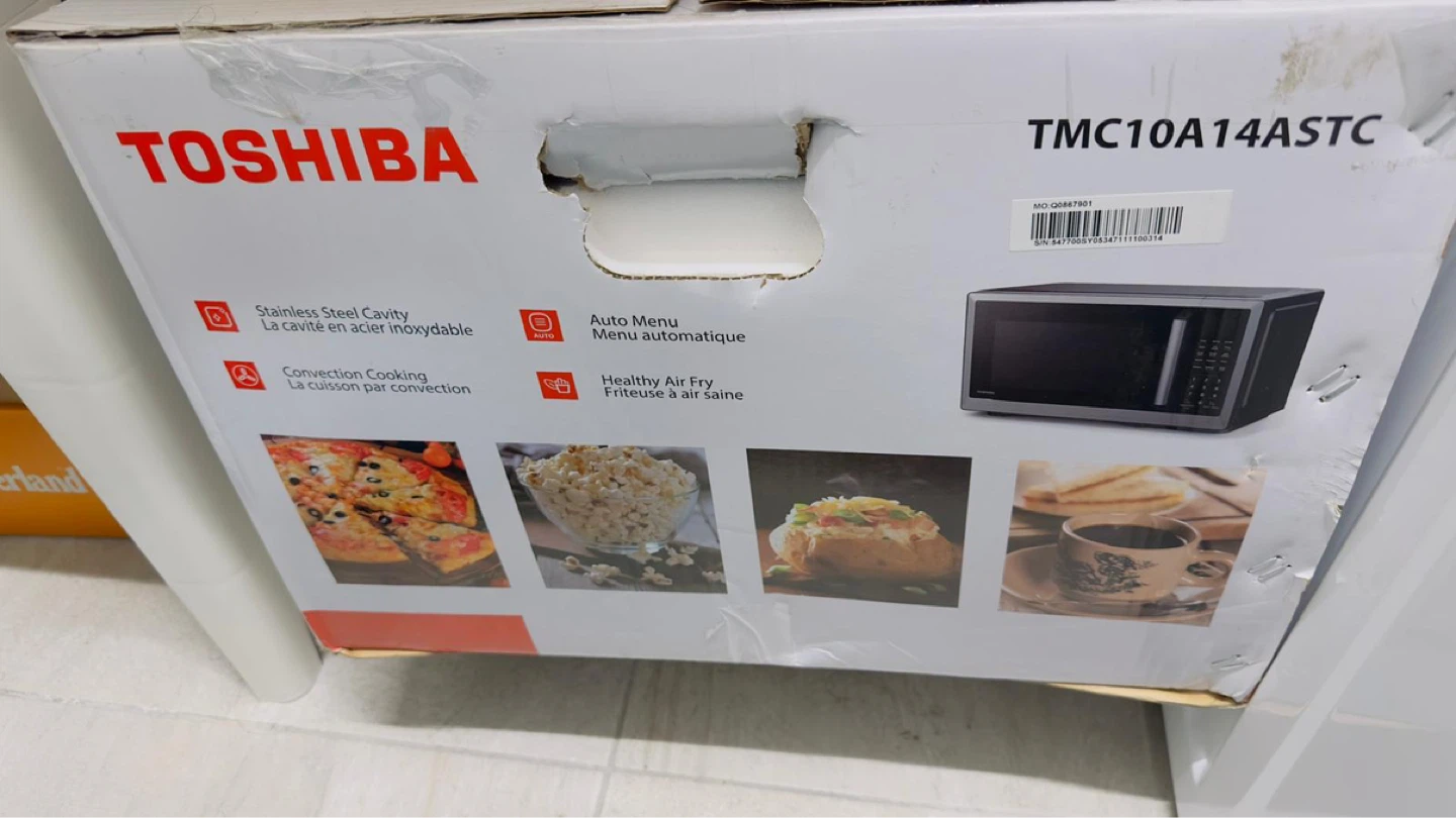 Toshiba Air Fryer Convection Microwave – Excellent Condition - photo 4