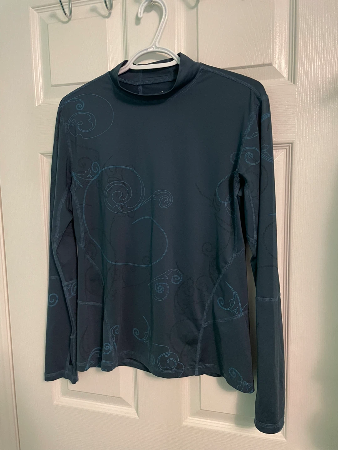 Avia Women's Long Sleeve Athletic Top