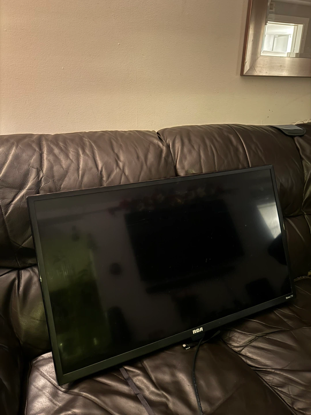 RCA Roku TV 32”