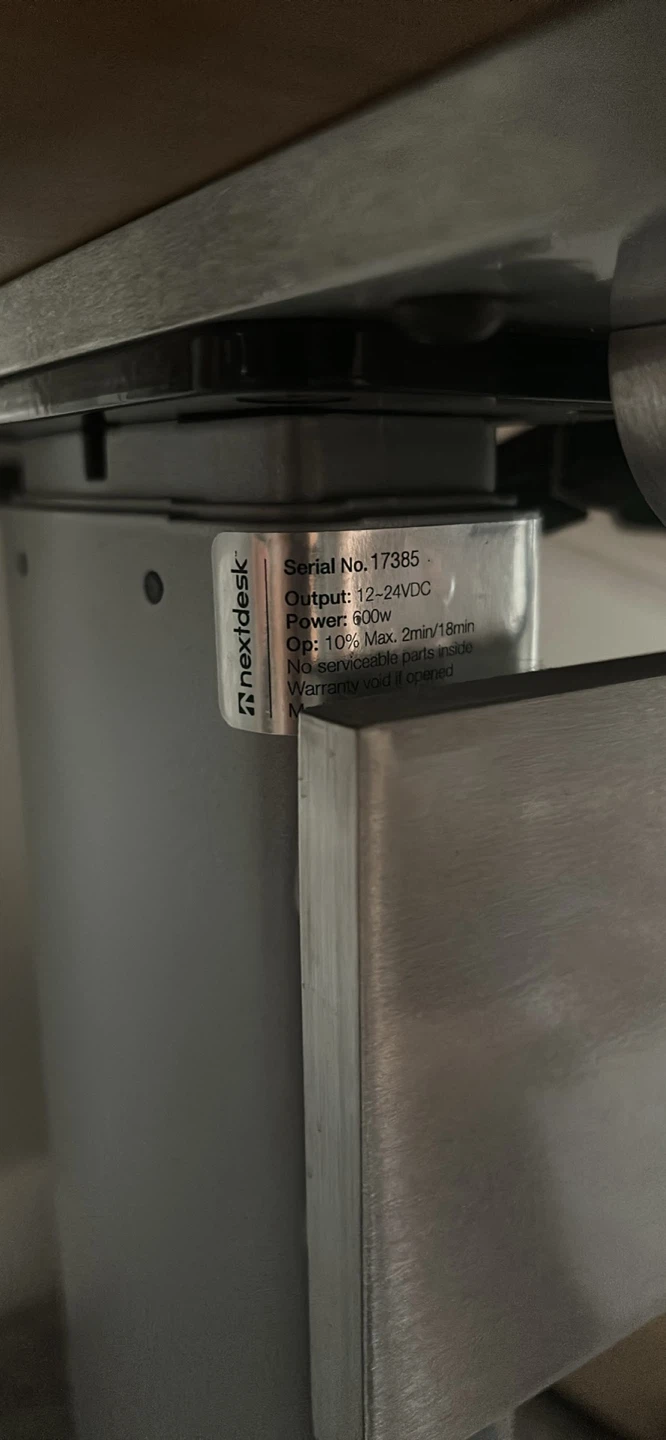 NextDesk Adjustable Standing Desk - photo 4