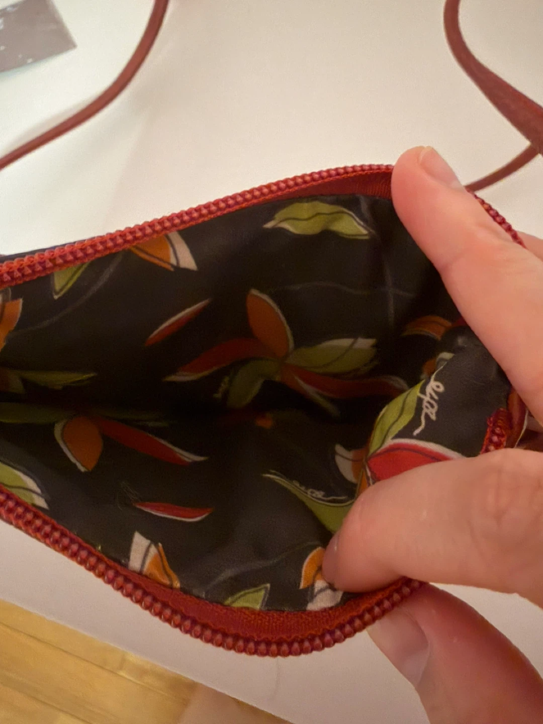 Adsa Red Floral Crossbody Bag - photo 3