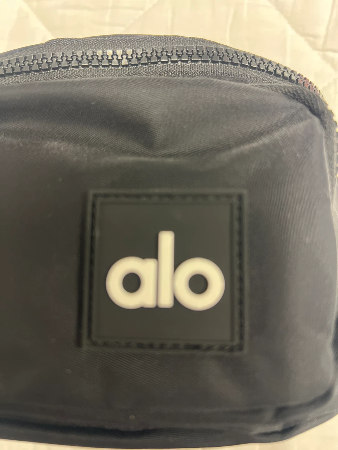 Alo Yoga Fanny Pack Belt Bag Black - photo 4
