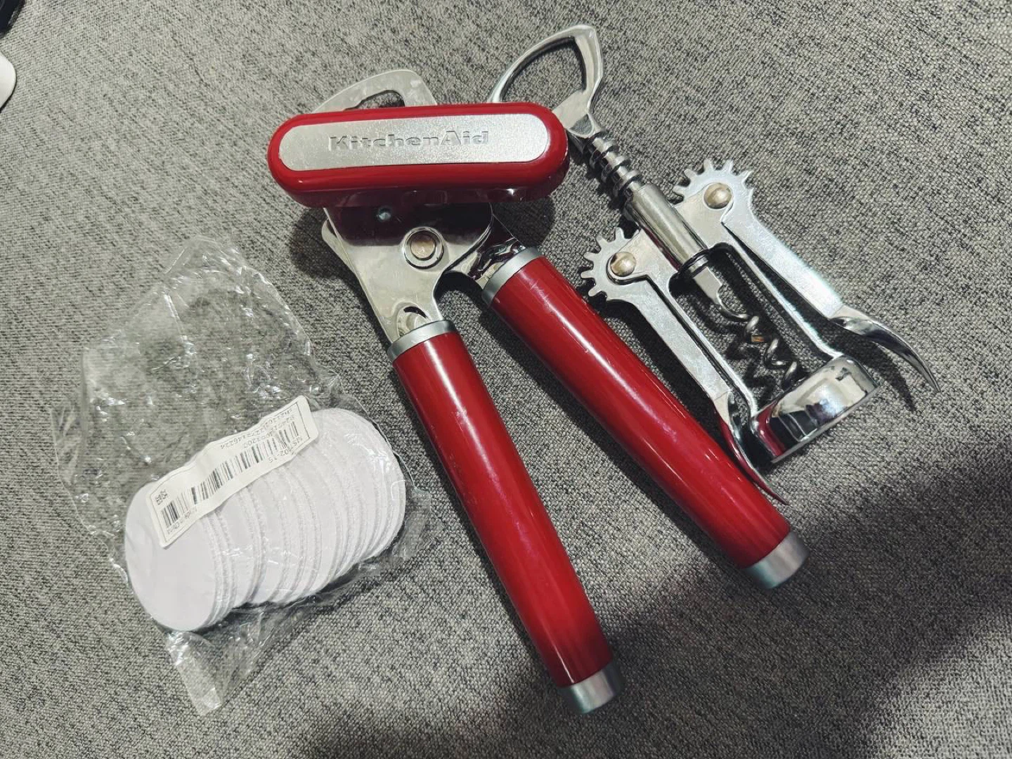 Kitchen Bundle – Can Opener + Corkscrew + Anti-Slip Rug Pads