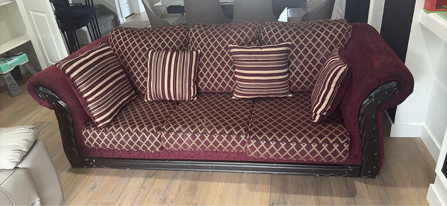 3-Seater Sofa with Accent Pillows
