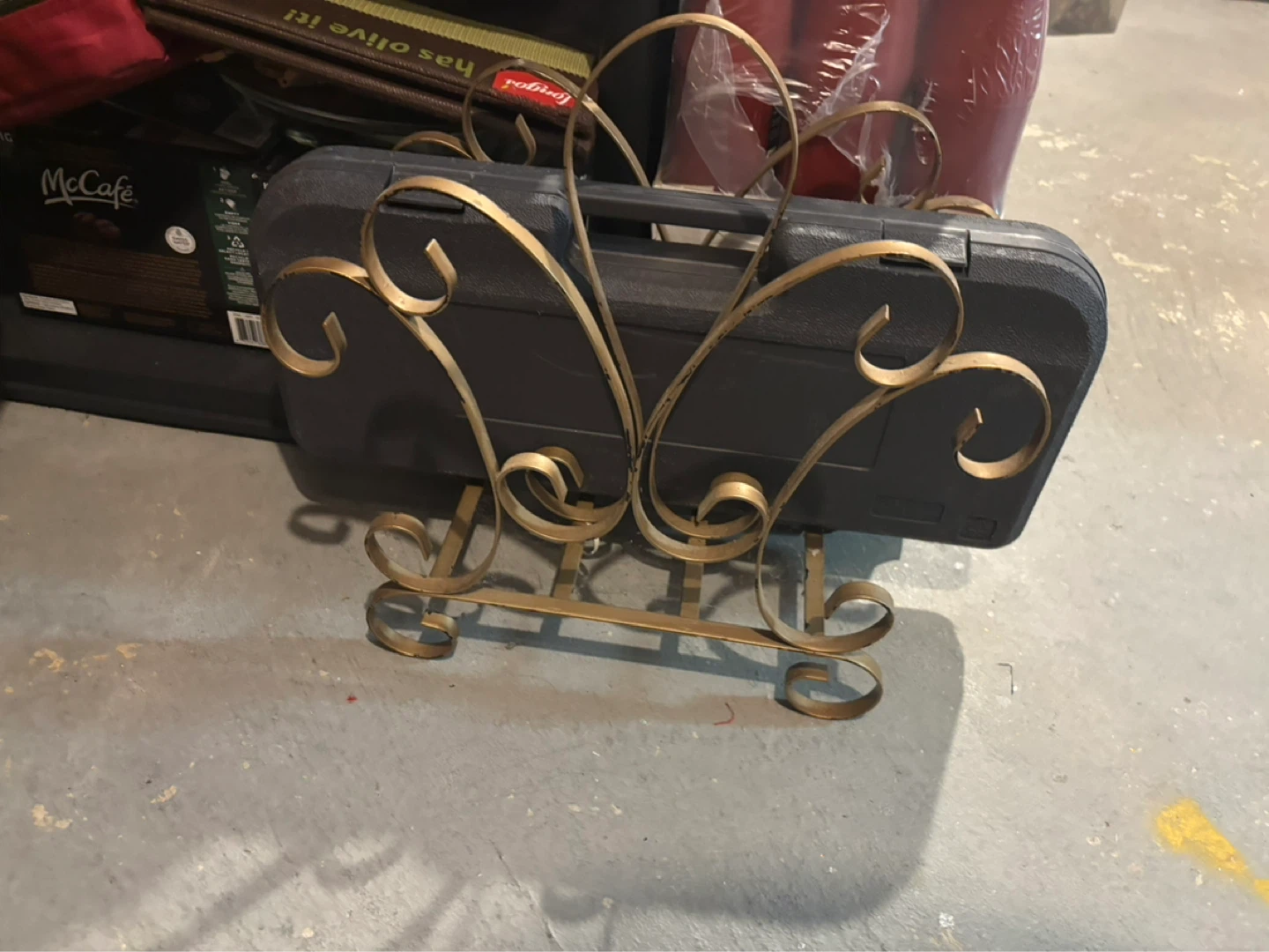 Gold Metal Magazine Rack - photo 5