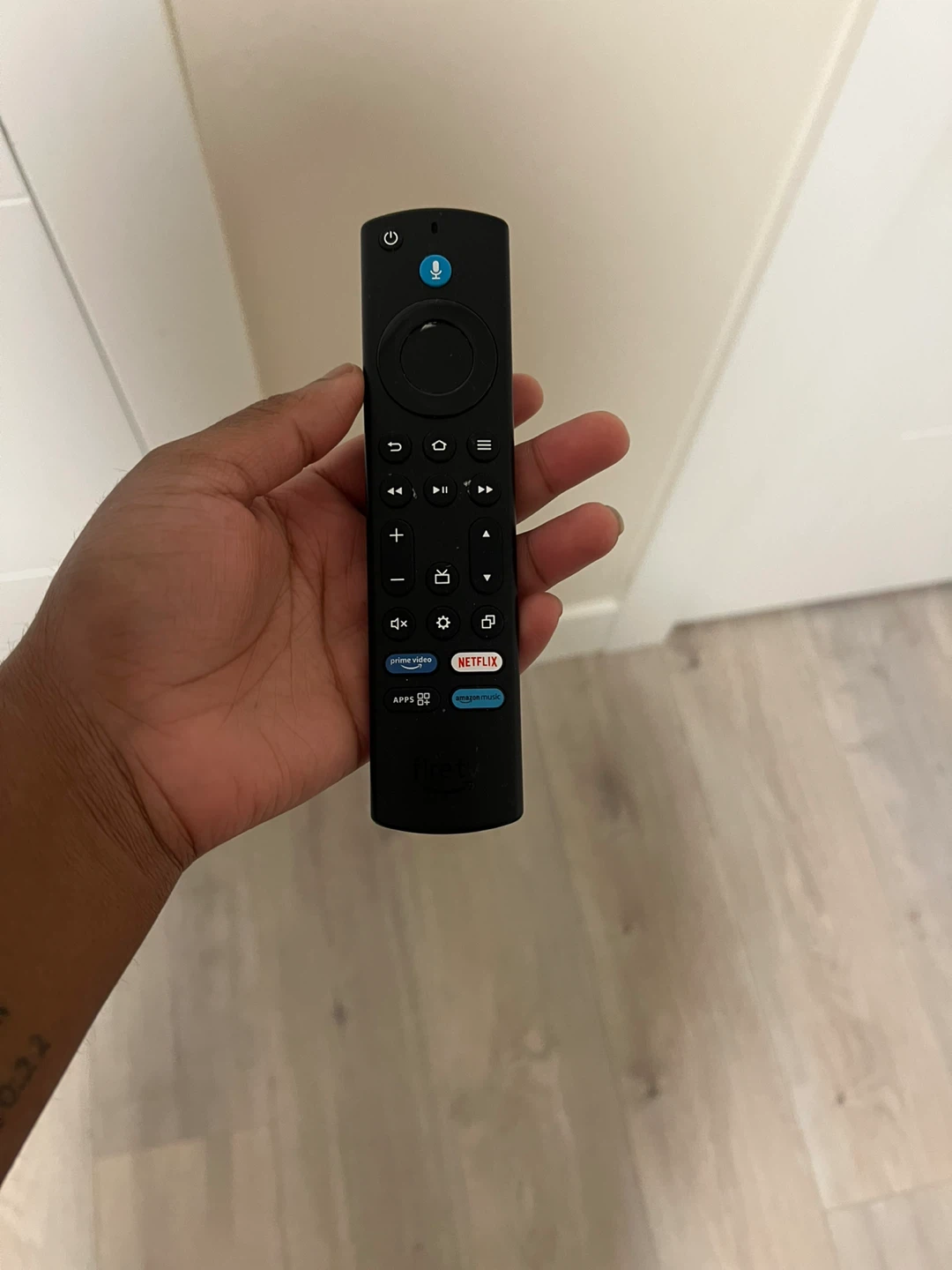 Amazon Fire TV 32" HD Smart TV - photo 3