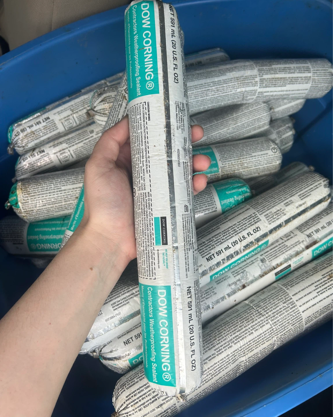 Dow Weatherproofing Sealant Grey 60 Packs x 591mL