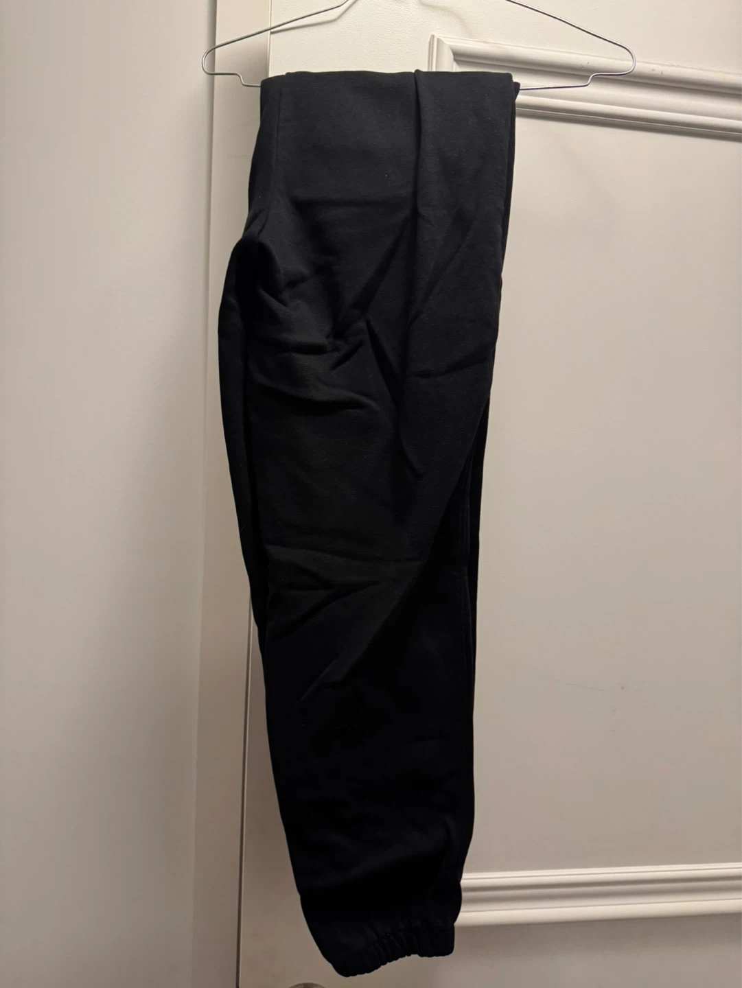 Bundle of 3 Pairs of Pants and a pajama - photo 3