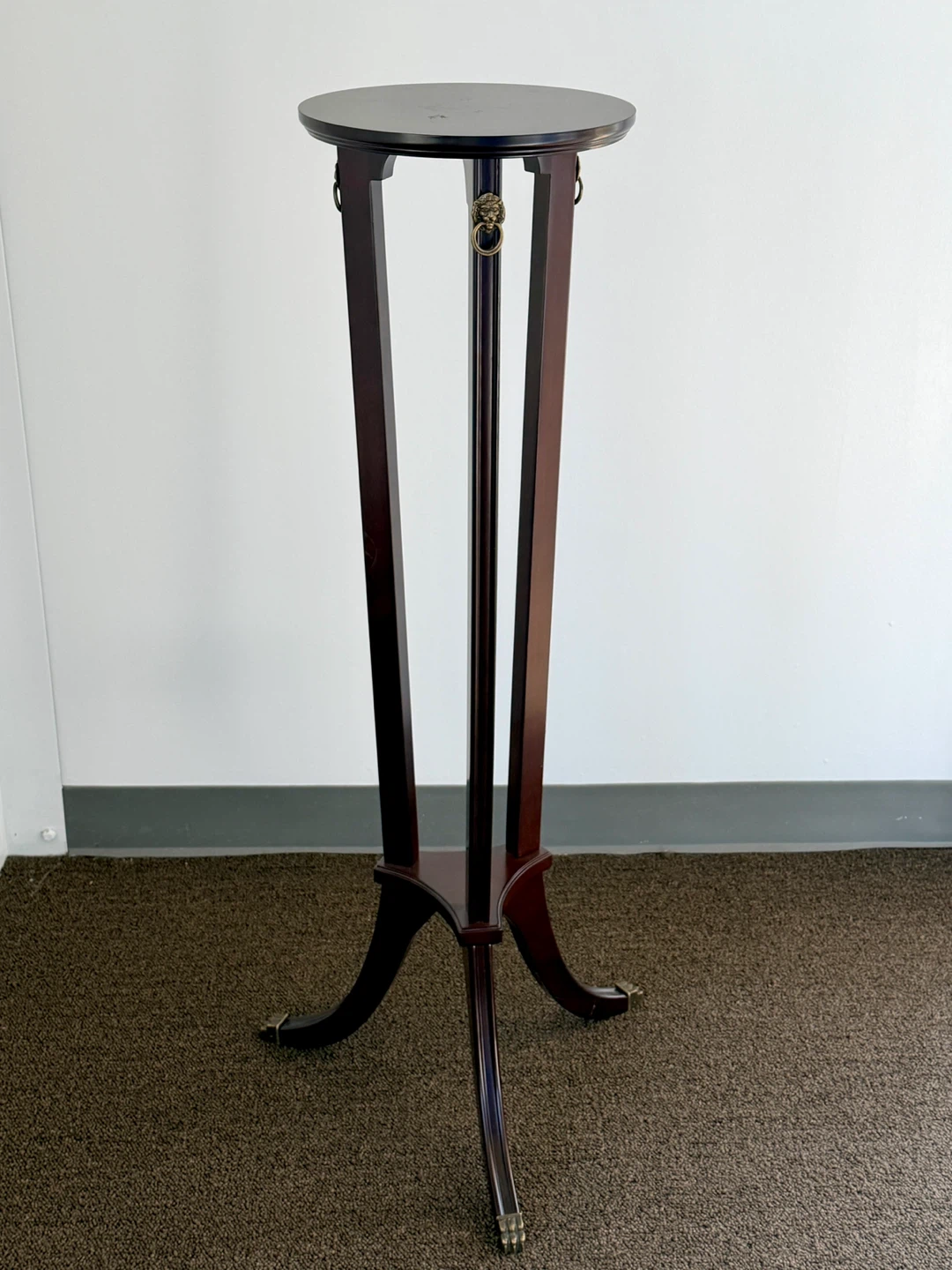Vintage Bombay Mahogany Pedestal Stand – Brass Details