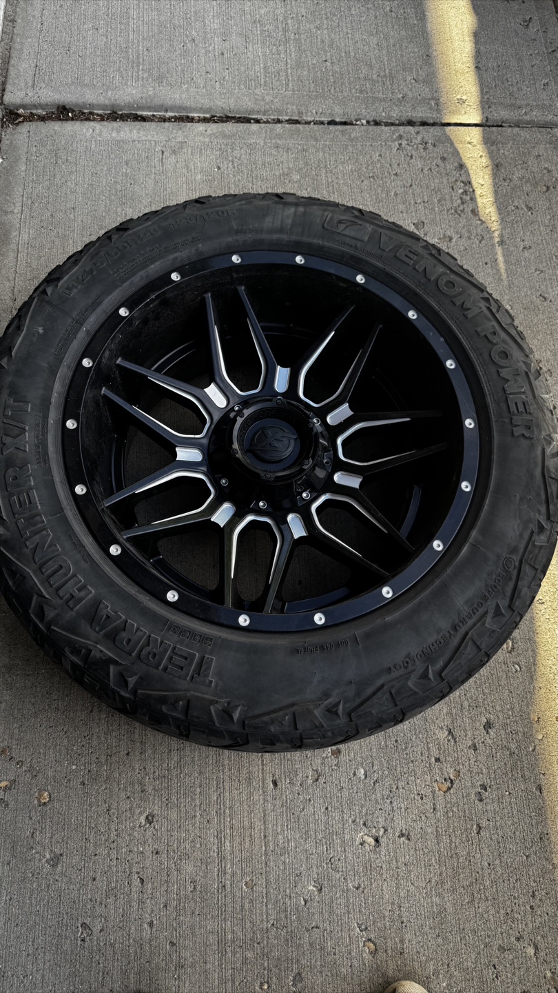 LT275/60R20 Tire and Wheel Combo - photo 2