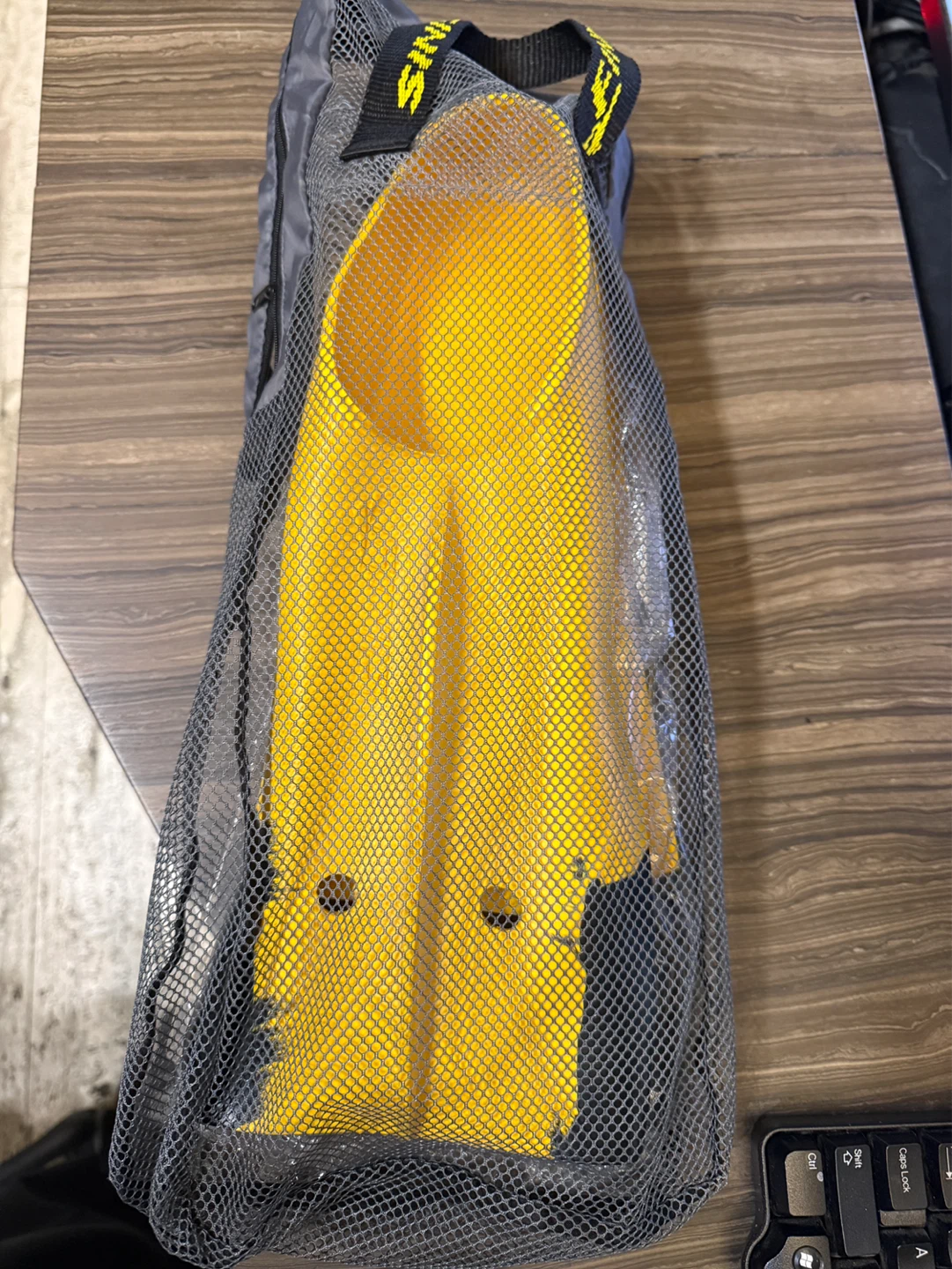 FINIS Z2 Gold Zoomers Short Blade Training Fins - photo 2
