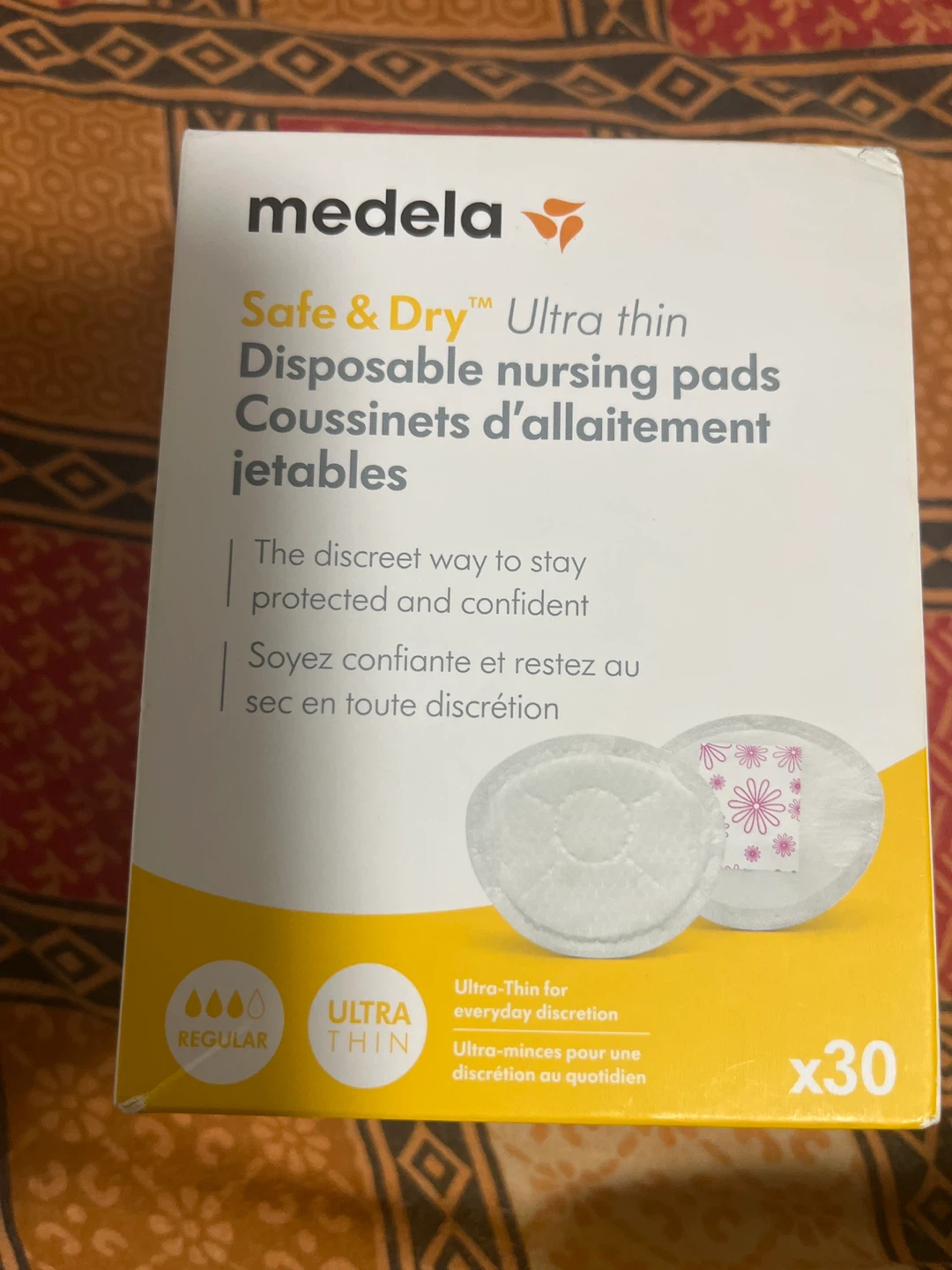 Medela Safe & Dry Ultra Thin Disposable Nursing Pads - 30 count