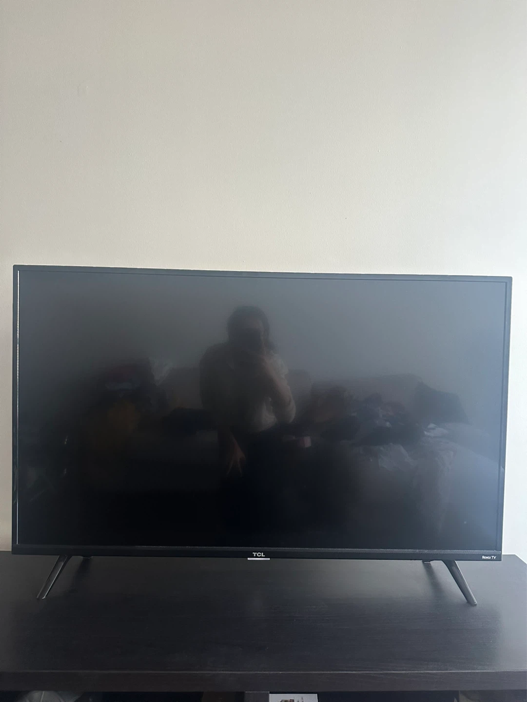 TCL 43" Roku TV - photo 2