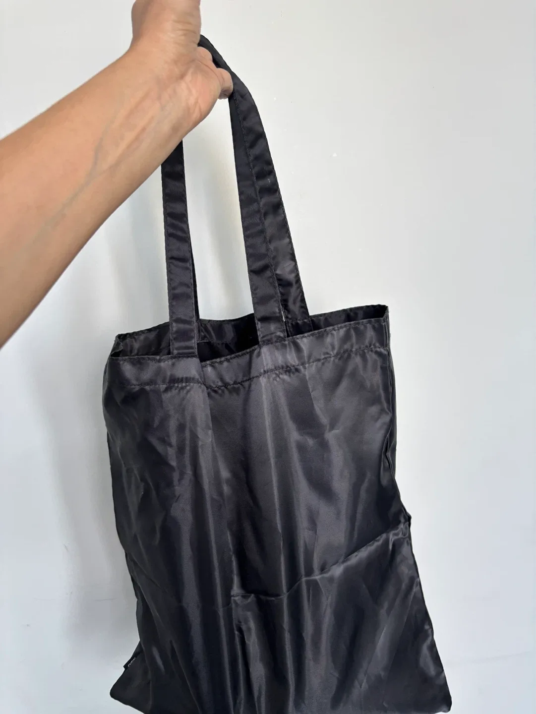 SHEIN Black Tote Bag with Teal Pouch - photo 2