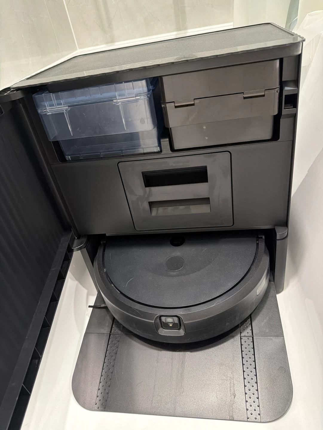 Roomba Combo™ 10 Max robot + AutoWash™ dock - photo 2