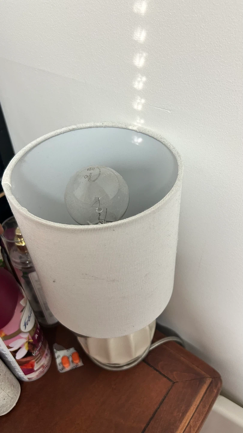 White Table Lamp - photo 2