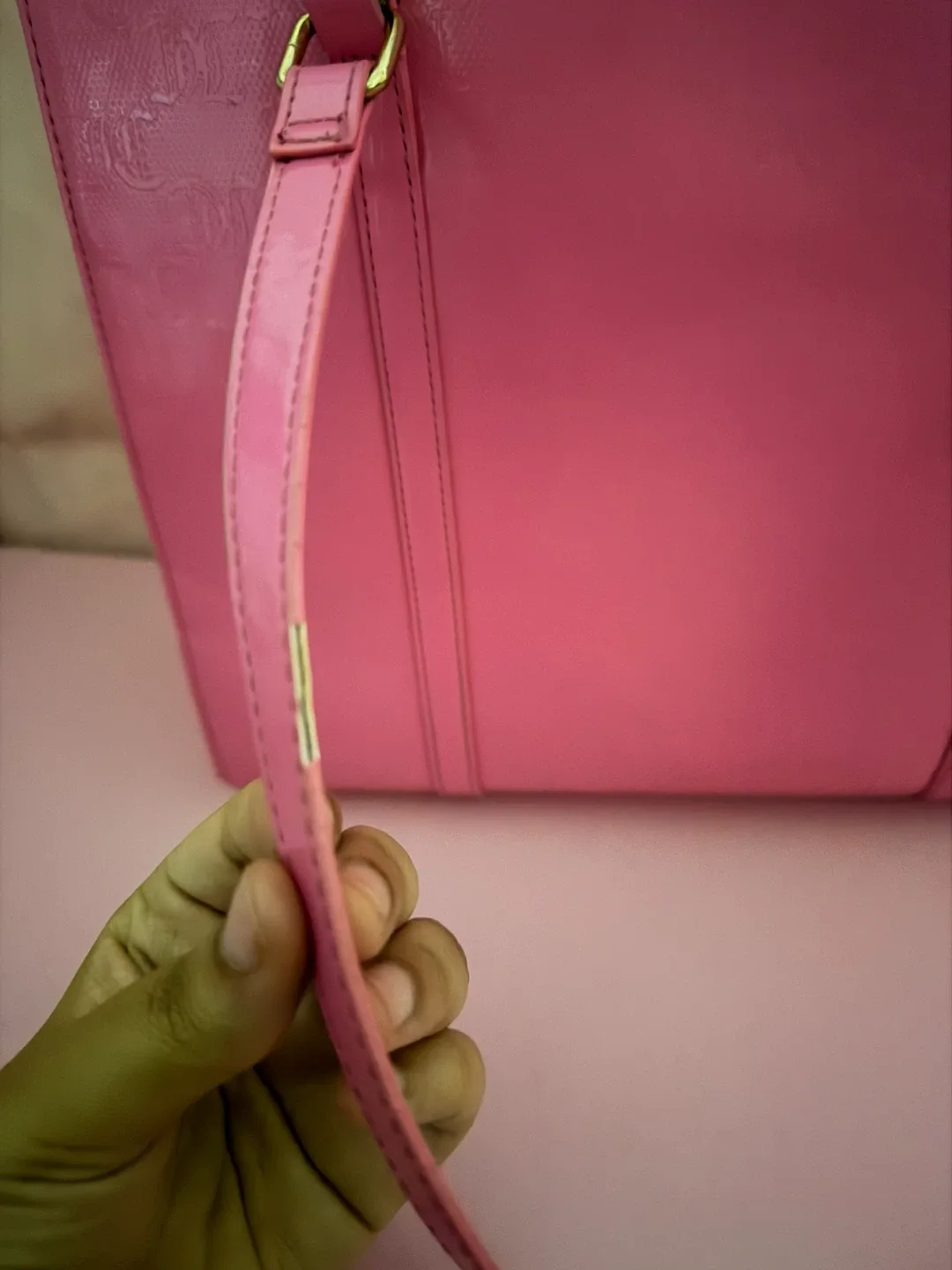 Juicy Couture Pink Patent Leather Tote Bag - photo 4