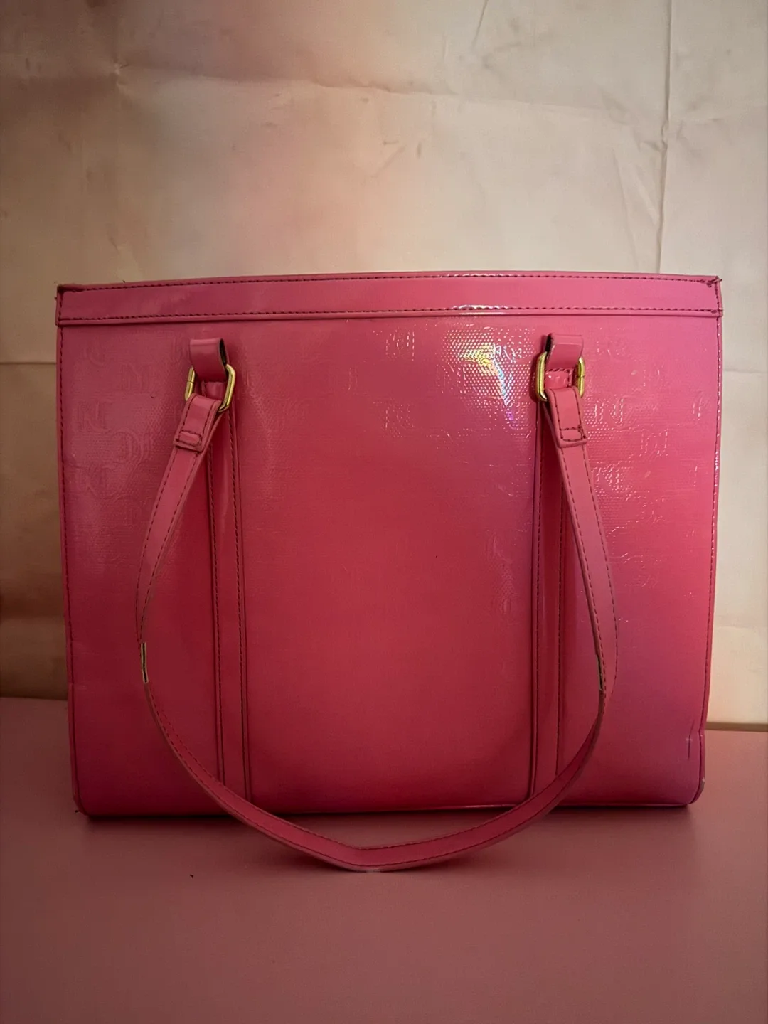 Juicy Couture Pink Patent Leather Tote Bag - photo 2