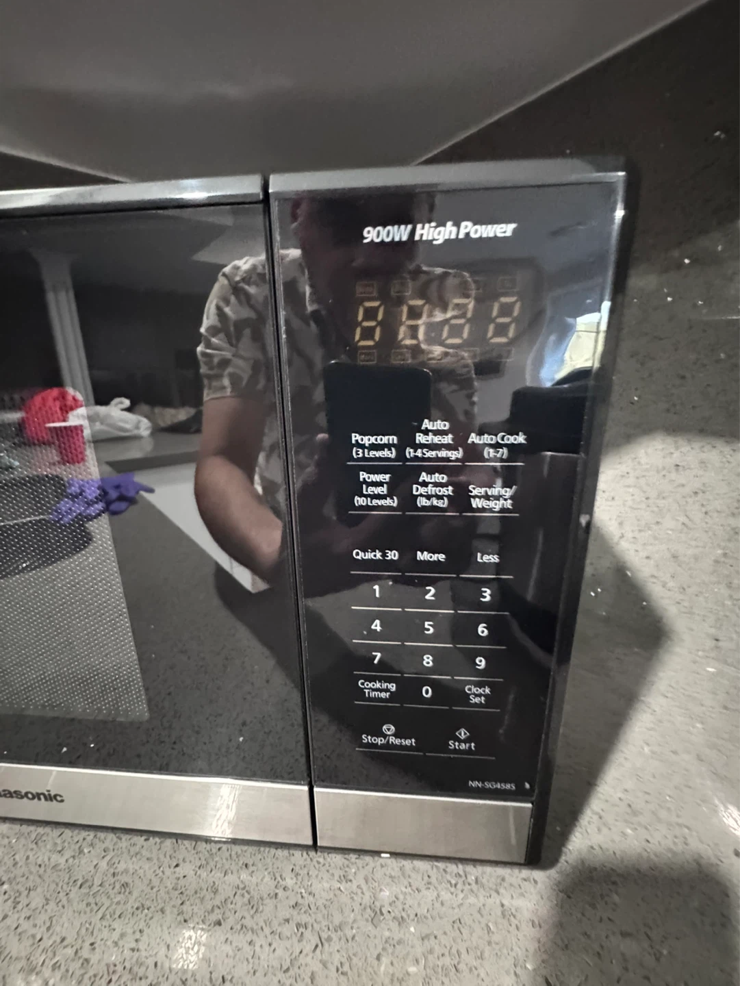 Panasonic Microwave model NN-SG458S(900W) - photo 4