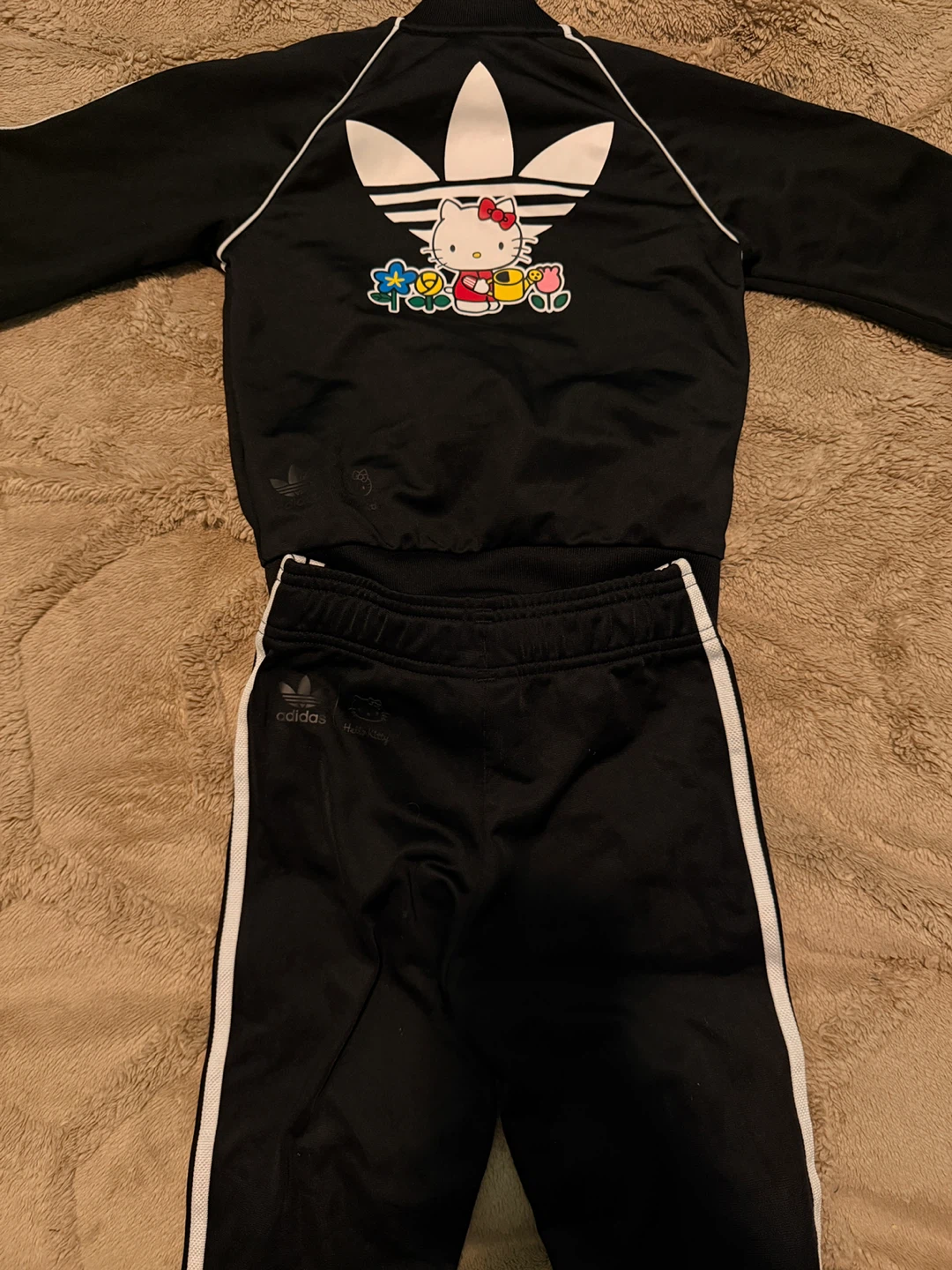Adidas x Hello Kitty Tracksuit Set - photo 2
