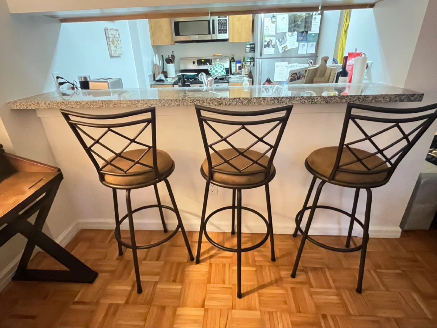 Set of 3 Swivel Bar Stools - photo 2