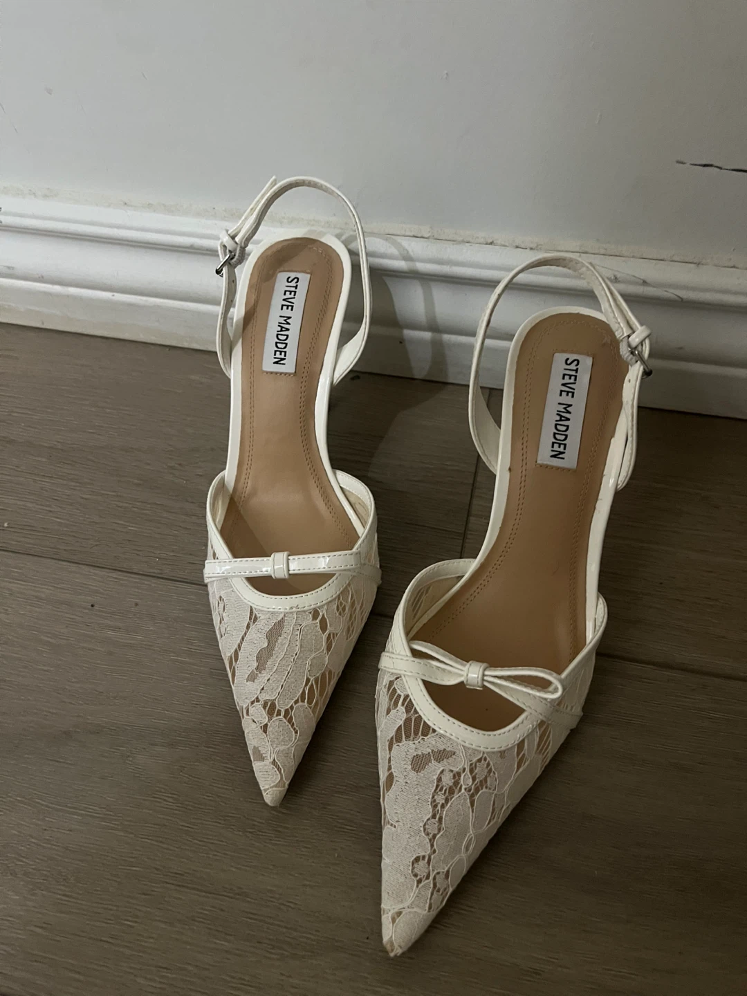 Steve Madden White Lace Slingback Heels - Size 7.5