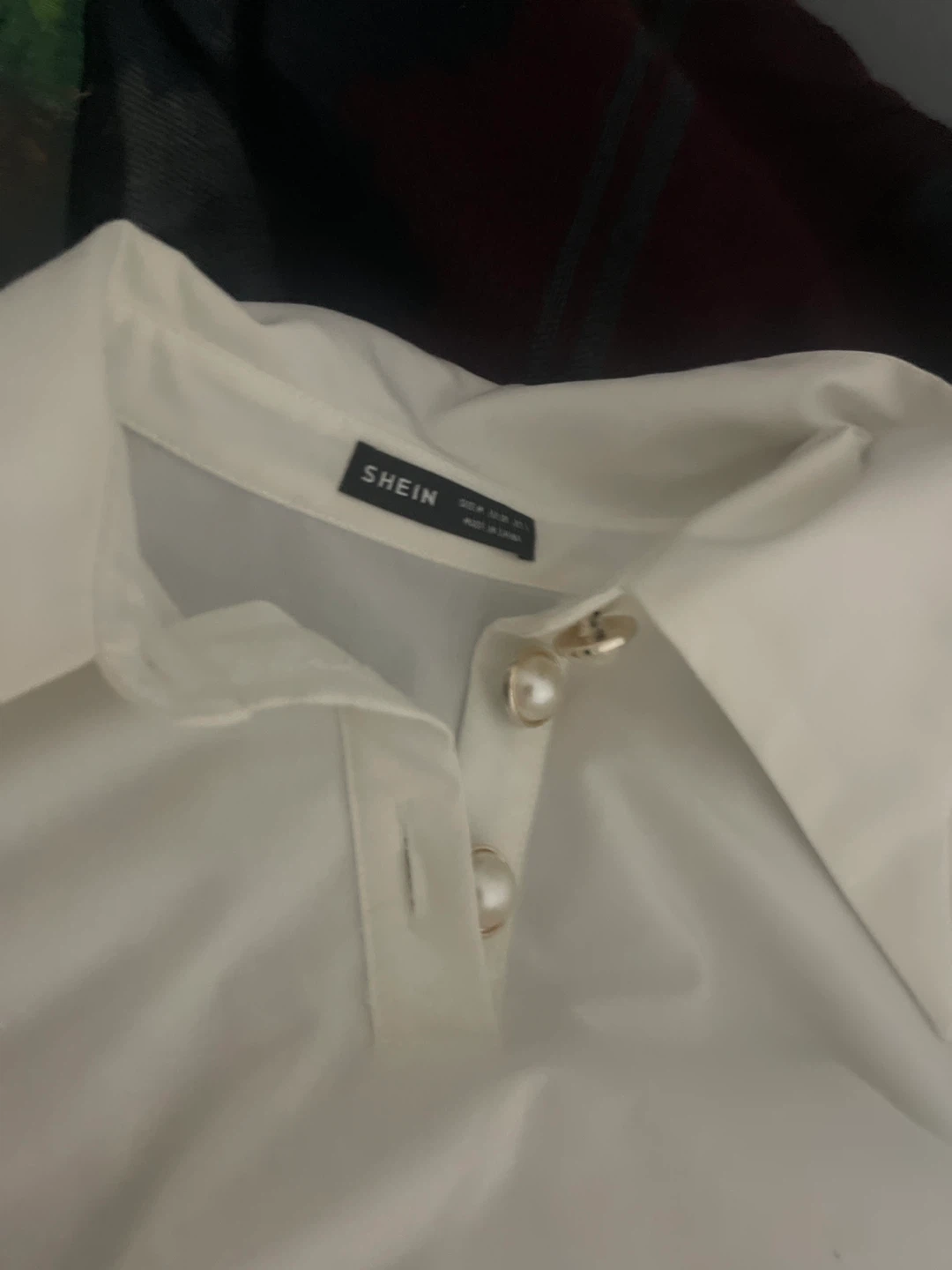 SHEIN White Cropped Blouse with Pearl Buttons - photo 3
