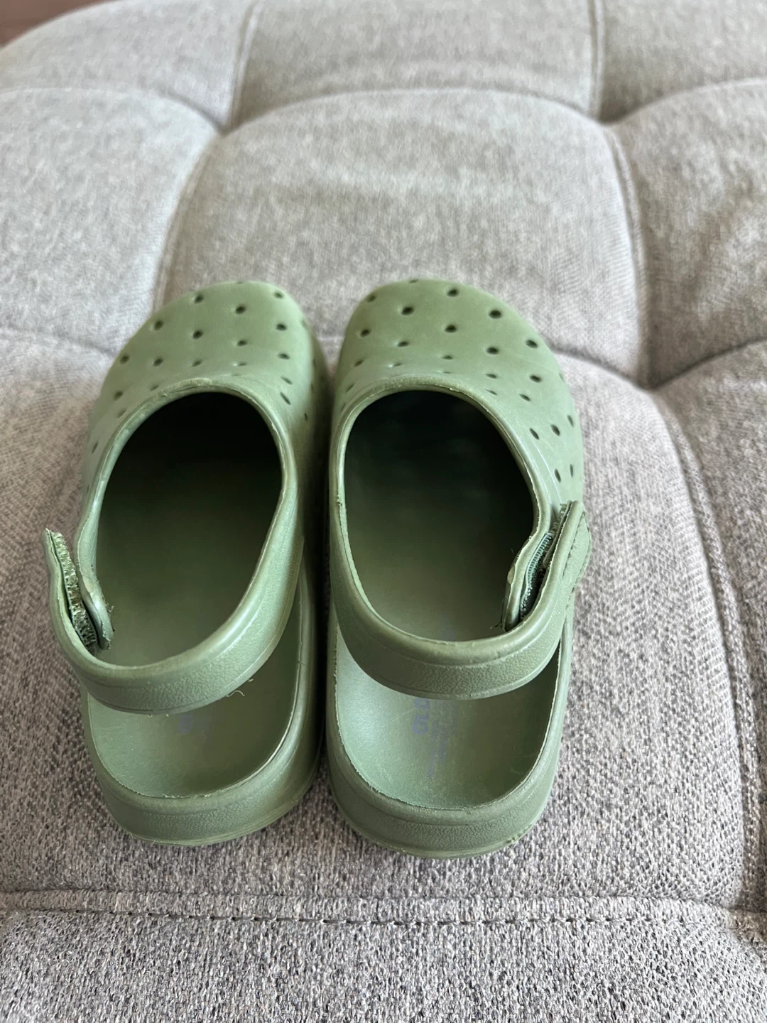 Old Navy Green Clog Shoes Size 9 - photo 4