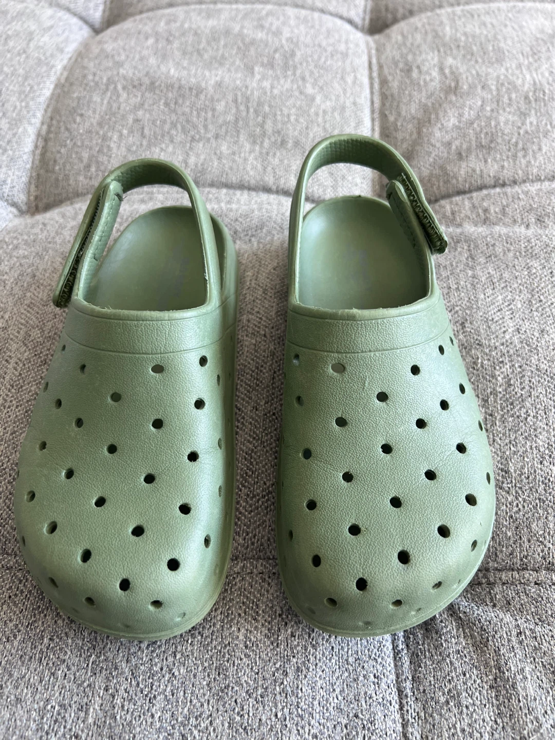 Old Navy Green Clog Shoes Size 9