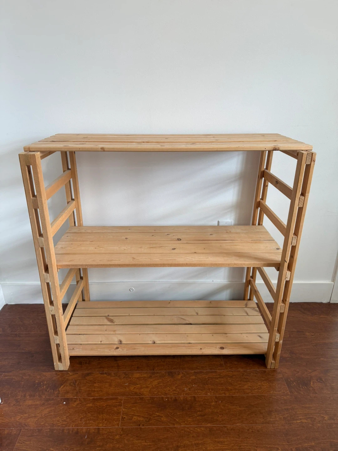 Wooden 3-Tier Shelf Unit