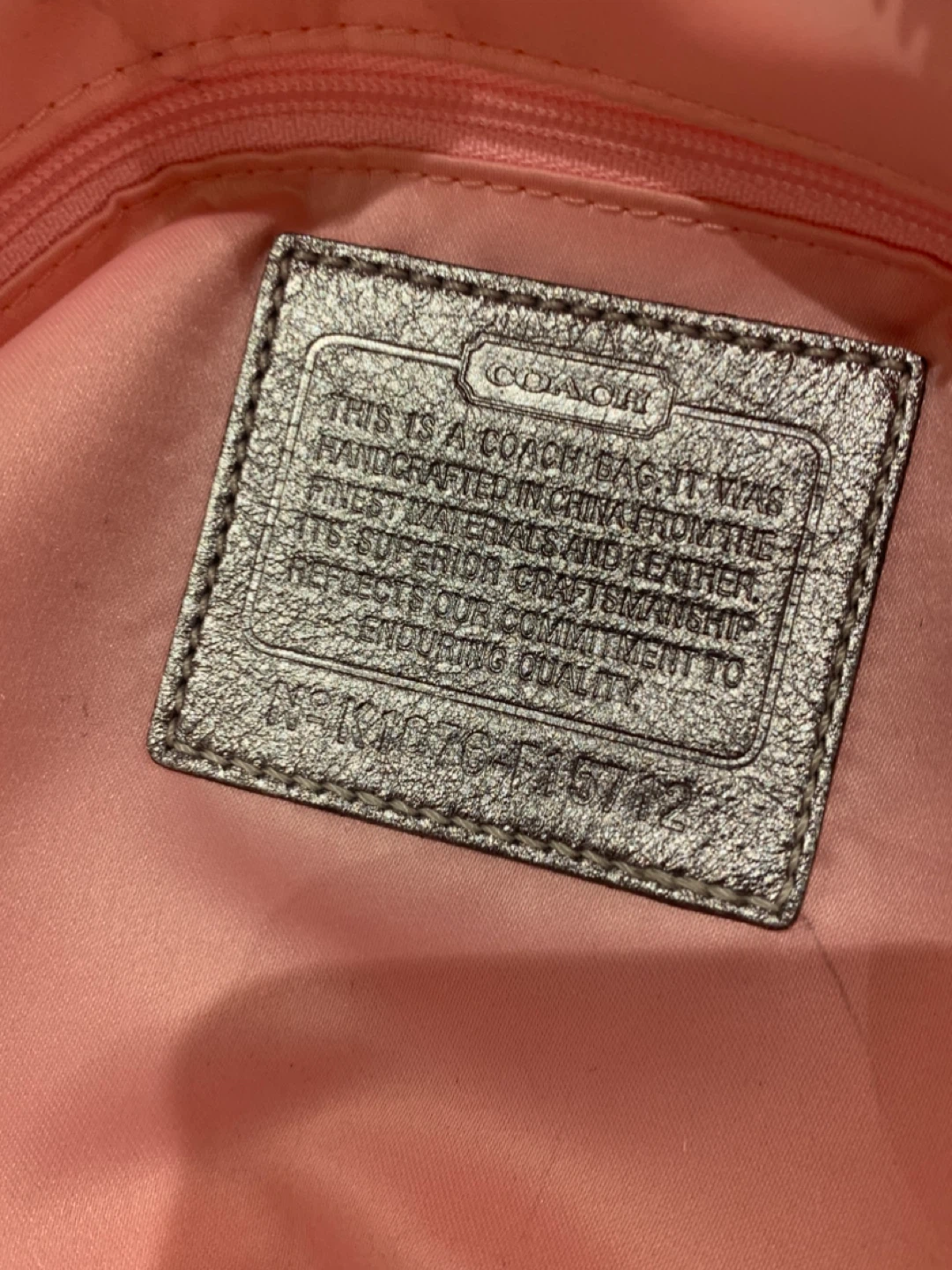 🦋Coach Silver Graffiti Signature Tote Bag Price Firm 🦋 - photo 3