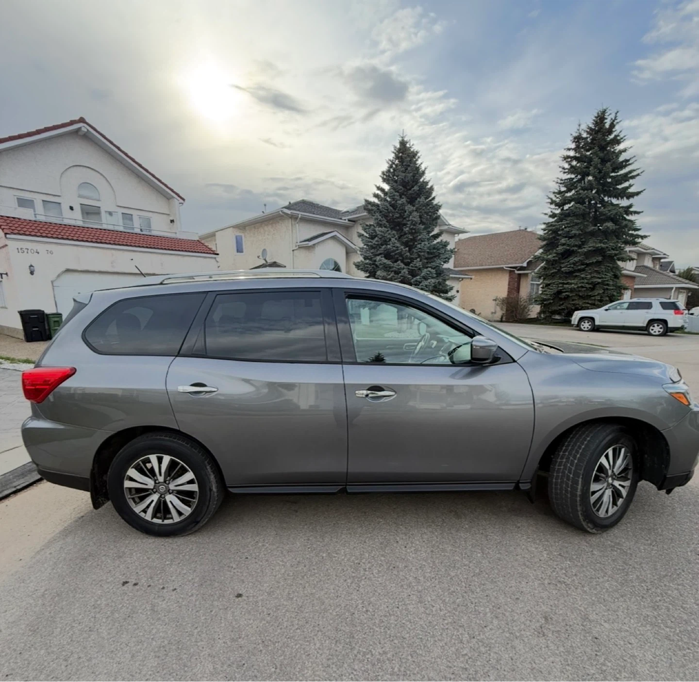 Active 2017 Nissan Pathfinder SV 4WD SUV - photo 3