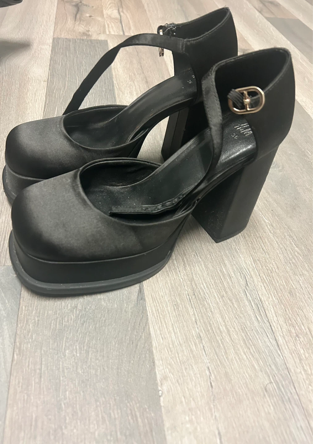 H&M Black Platform Mary Jane Heels Size 36 - photo 3