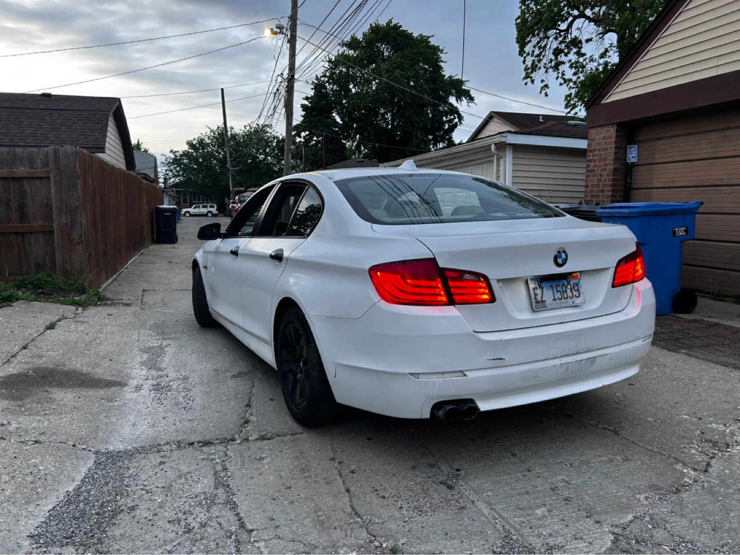 White 2013 BMW 528i Sedan - photo 4