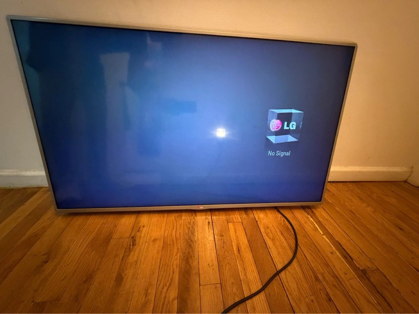 LG Television 42”