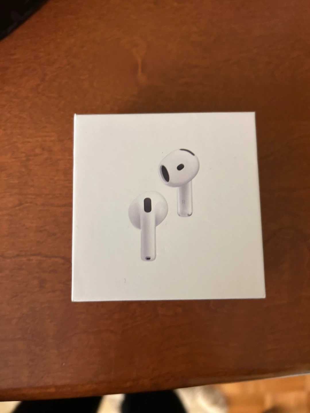 Apple AirPods (4th gen)
