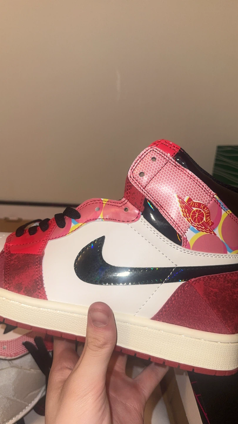Limited Edition Box Spider-Verse Jordan 1s Size 11 Mens - photo 5