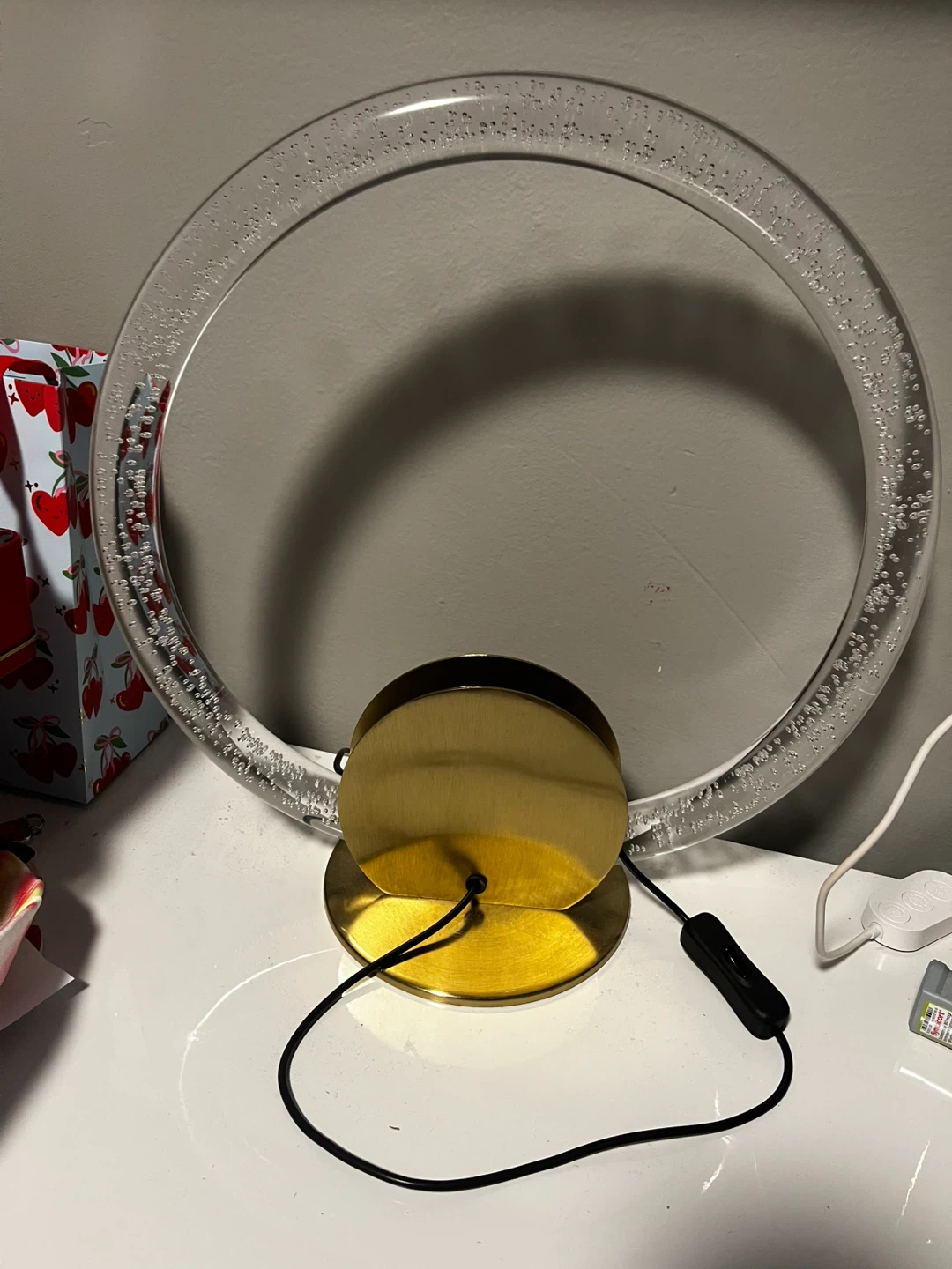Table lamp