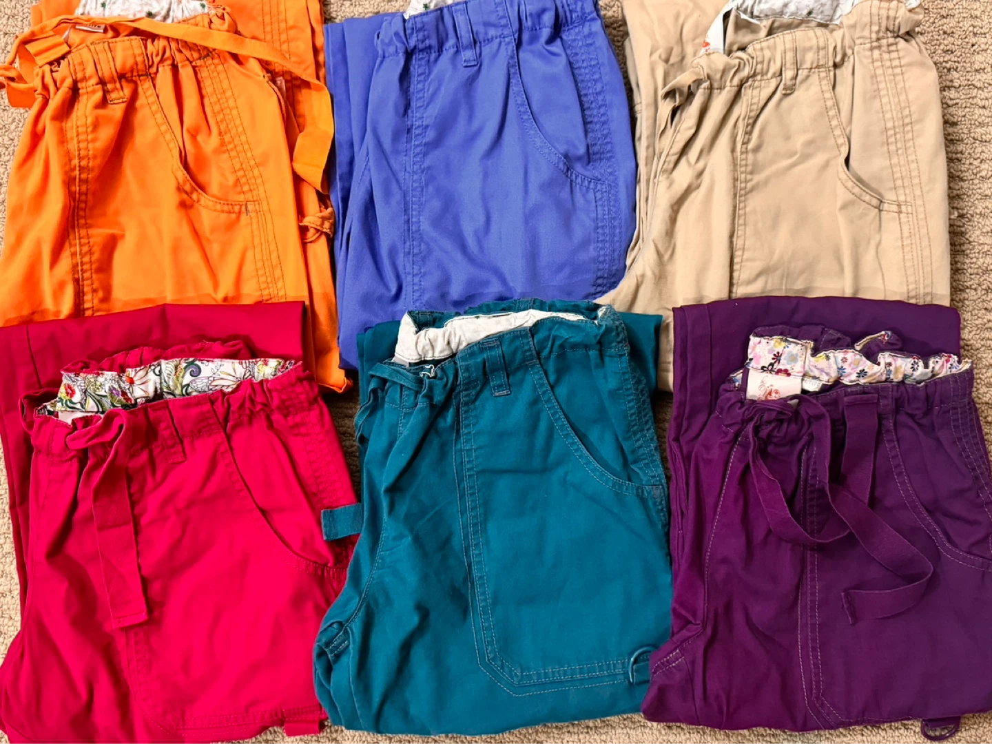 scrubs pants size small petite