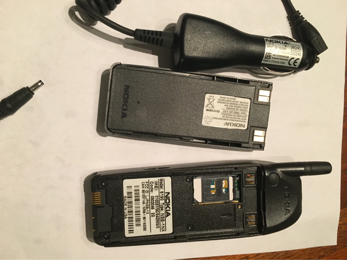 Vintage Nokia 5190 Mobile Phone with Accessories - photo 3