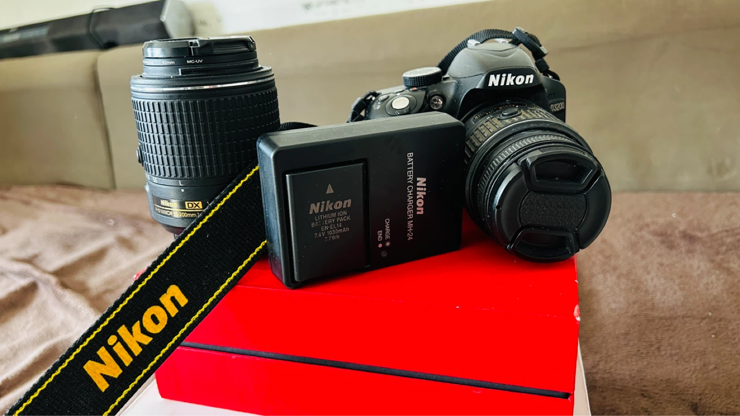 Nikon AF-S DX NIKKOR 55-200mm 1:4-5.6G ED Lens - photo 3