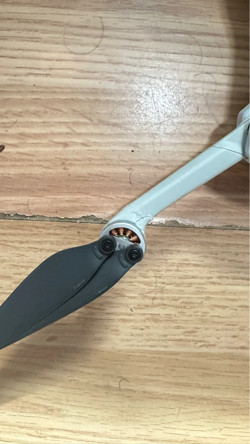 DJI Mini 4 Pro Drone with Controller and Accessories - photo 5