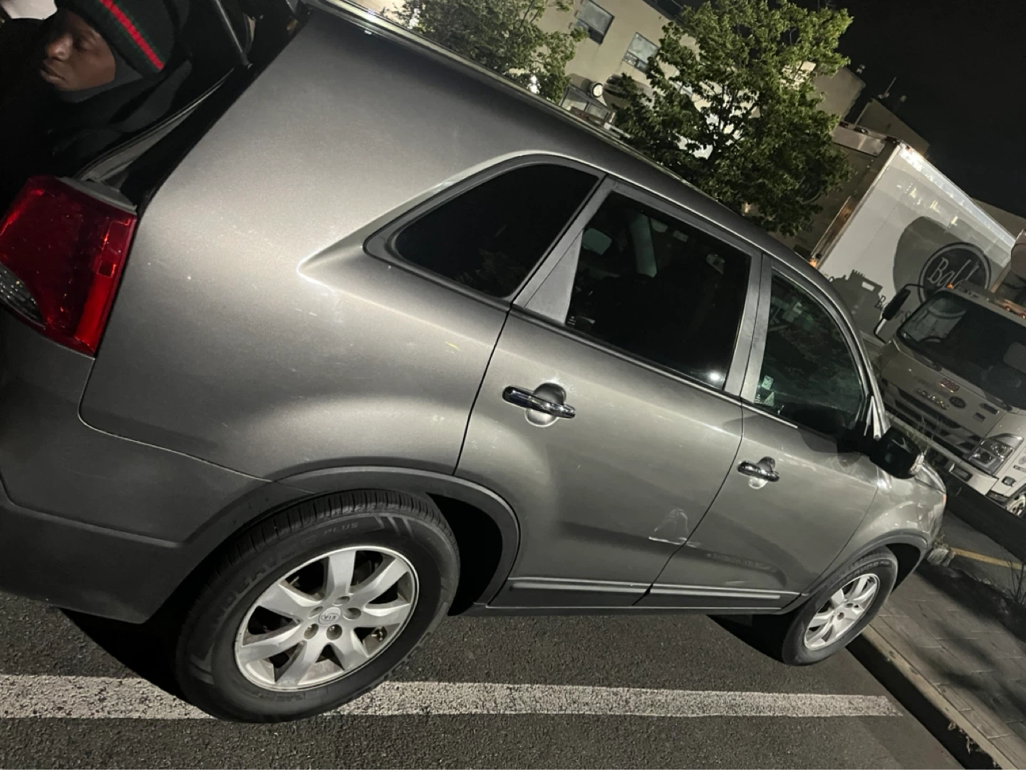 Gray Kia Sorento SUV - photo 3