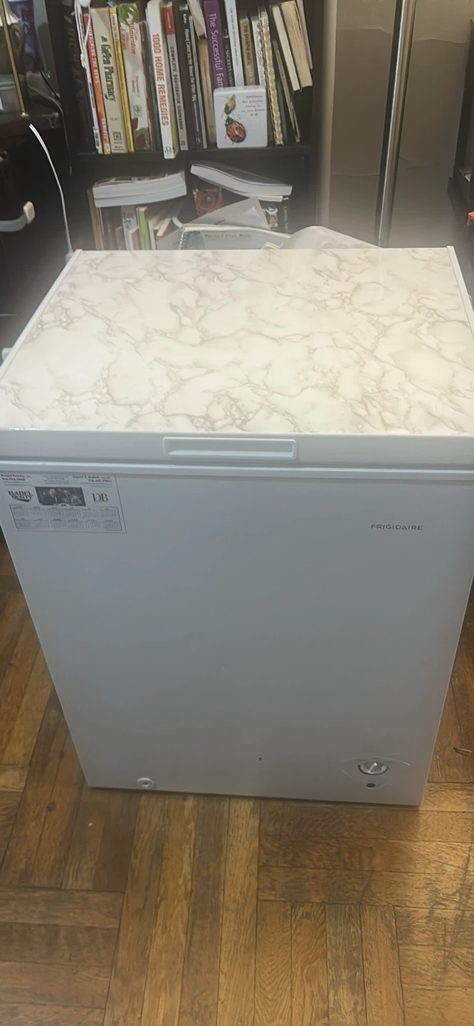 Frigidaire Chest Freezer - photo 4