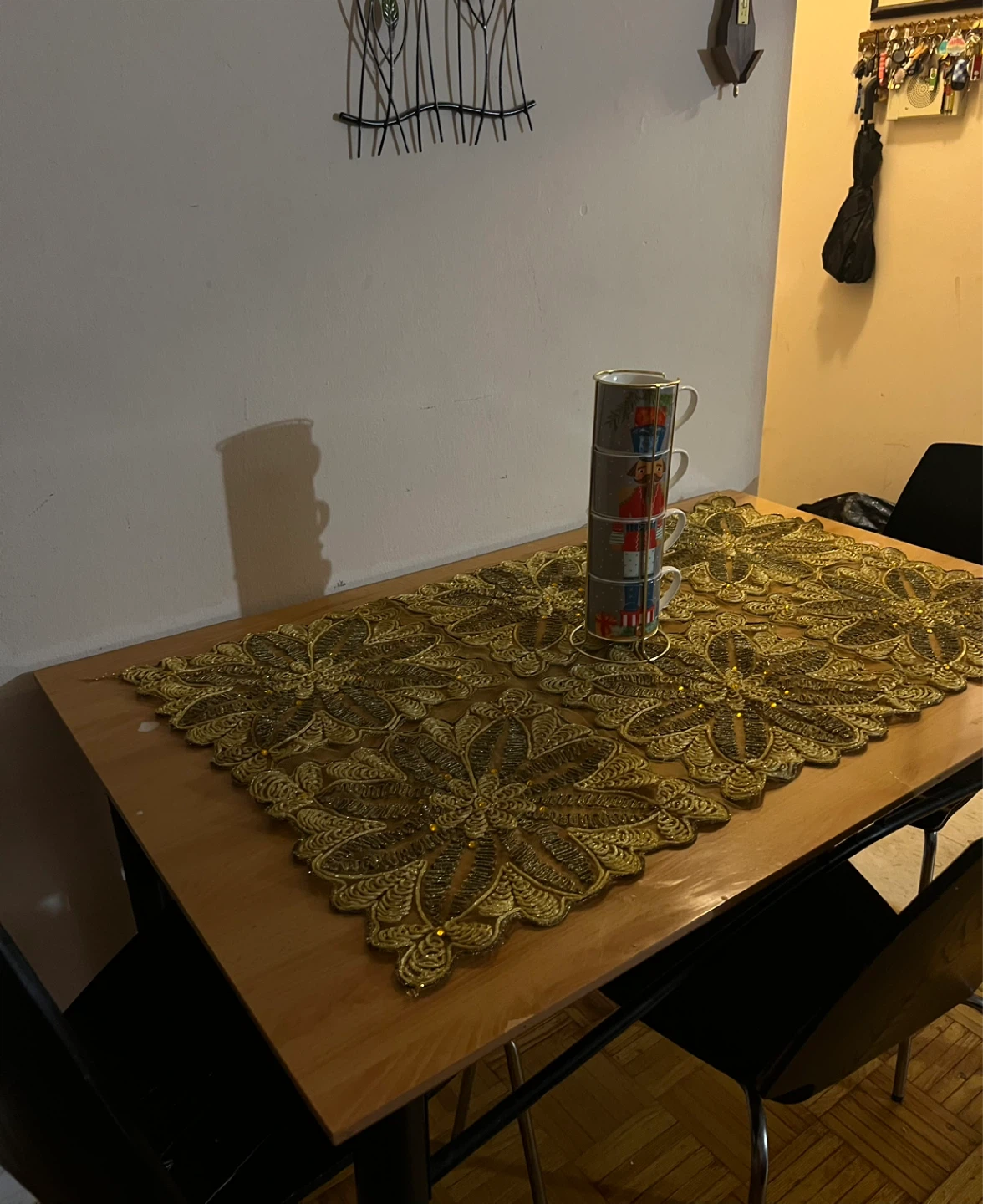 Gold Floral Table Runner - photo 4