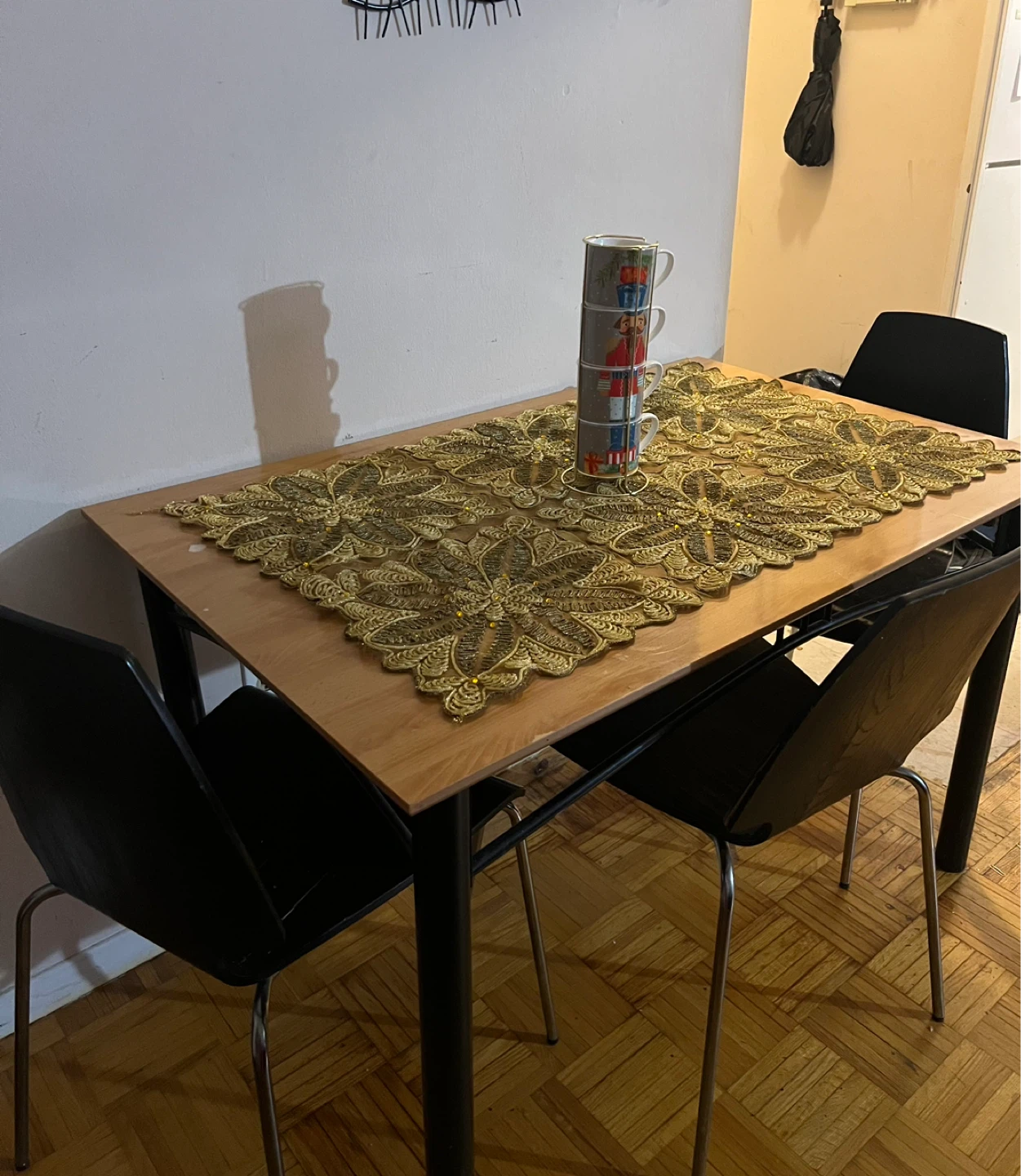 Gold Floral Table Runner - photo 2