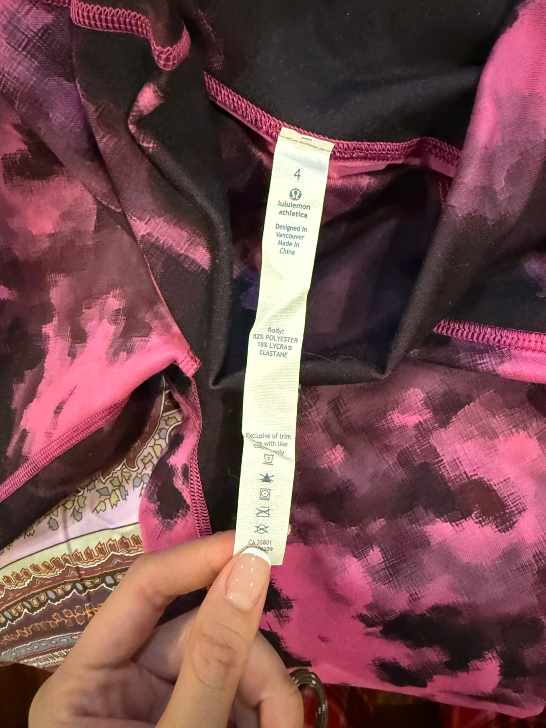 Lululemon Athletica Pink Tie-Dye Leggings Size 4 - photo 3