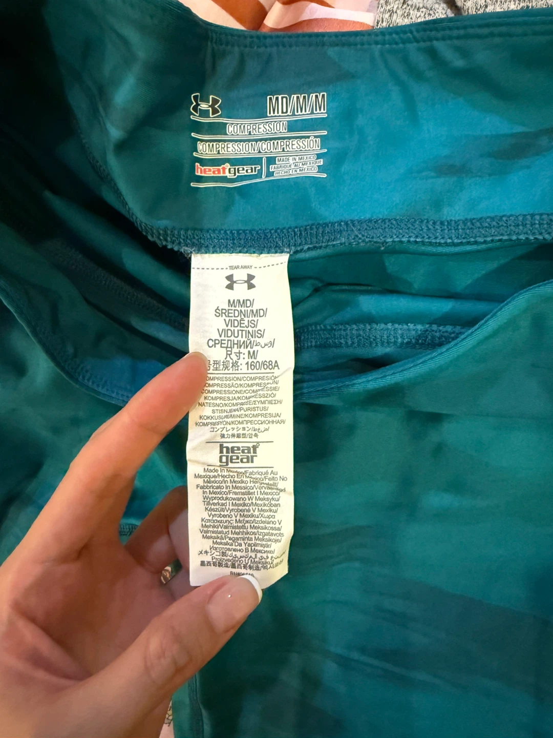 Under Armour Compression Teal Striped Capris Size M - photo 3