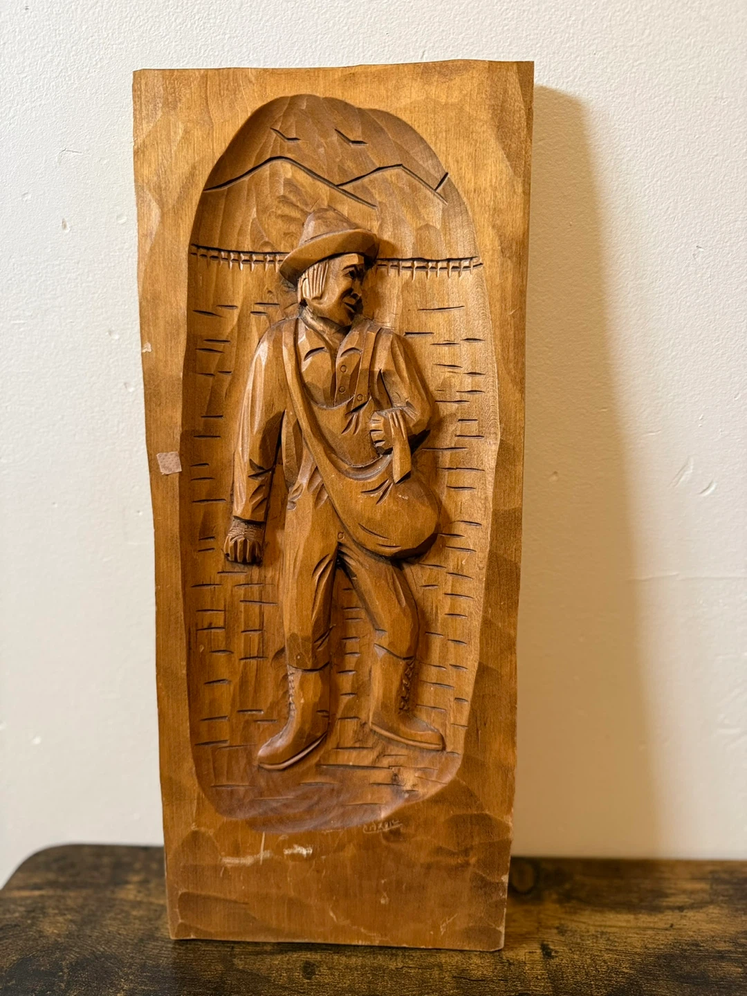 Vintage Wood Carving Wall Art Man with Bag - photo 2