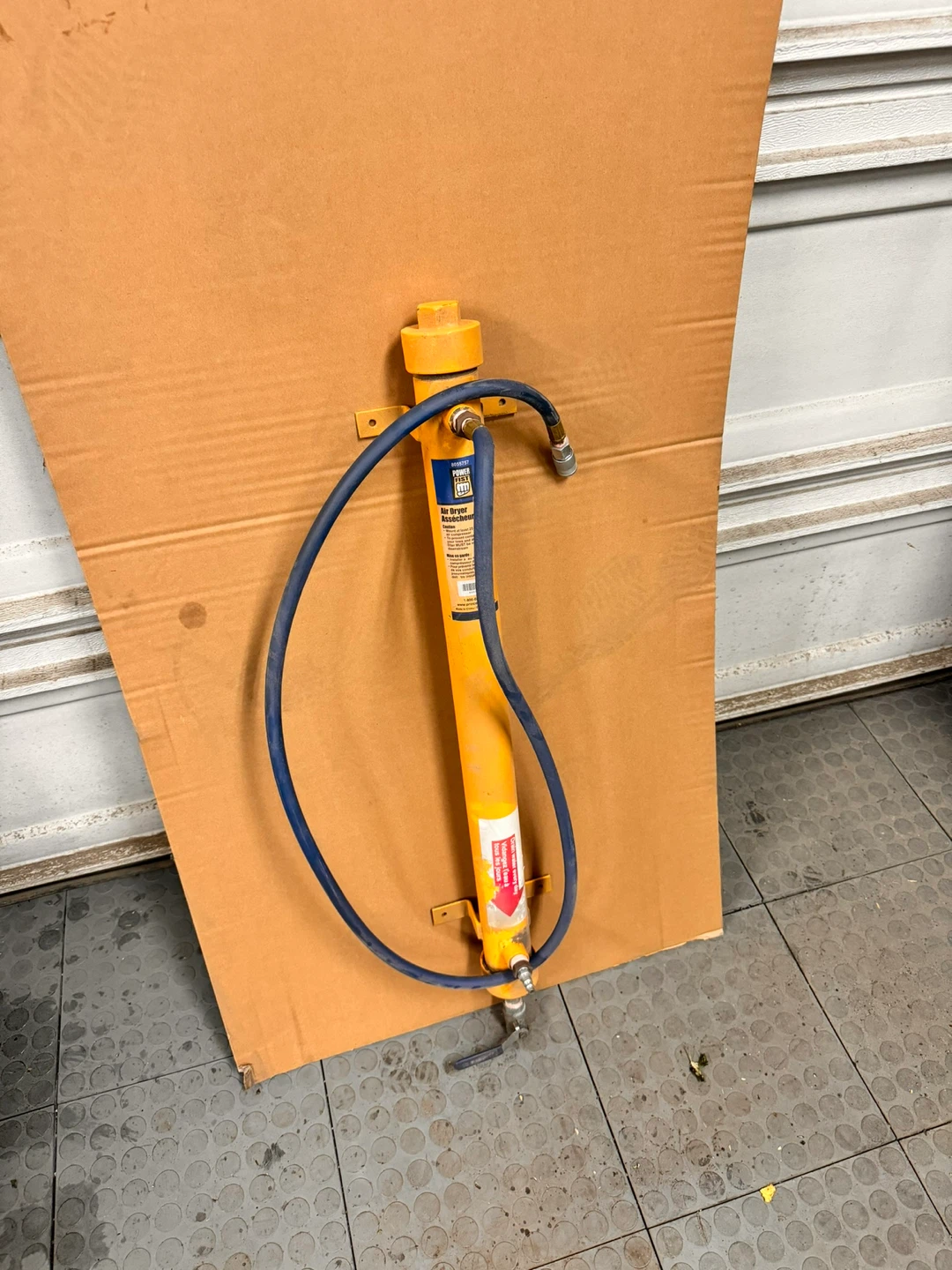 Power fist  Abrasive Blasting Cabinet - photo 2